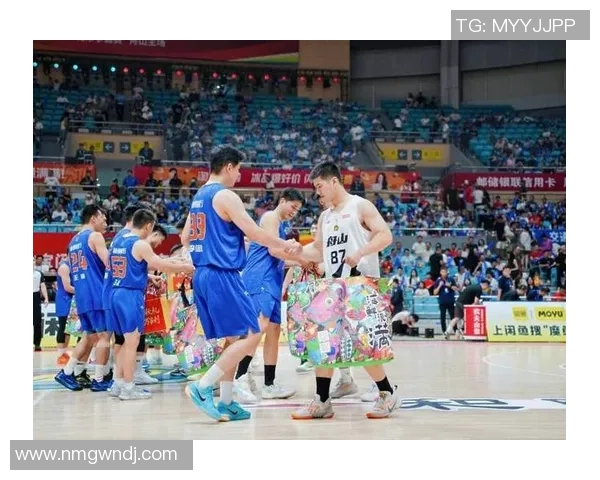 杭州篮球队强势领跑锦标赛积分榜以82分领先其他队伍 杭州篮球队强势领跑锦标赛积分榜以82分领先其他队伍