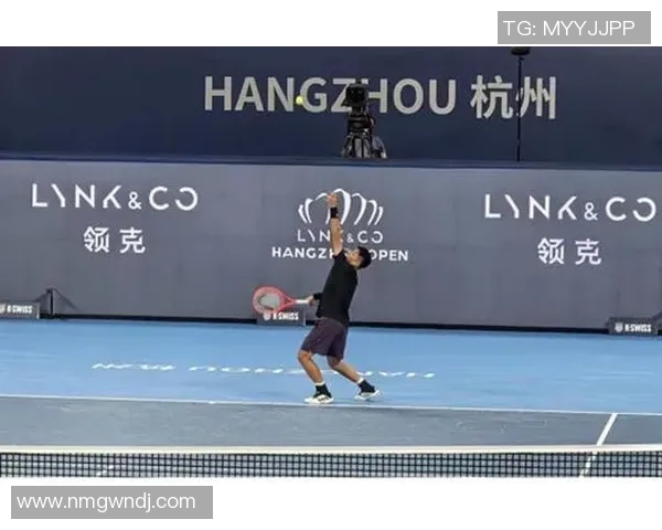 杭州网球队耐力训练揭秘:提升竞技水平的关键因素与方法探讨 杭州网球队耐力训练揭秘:提升竞技水平的关键因素与方法探讨