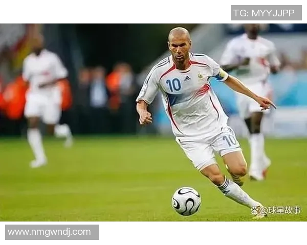 现役足球明星及其代表国家的精彩瞬间与成就分析